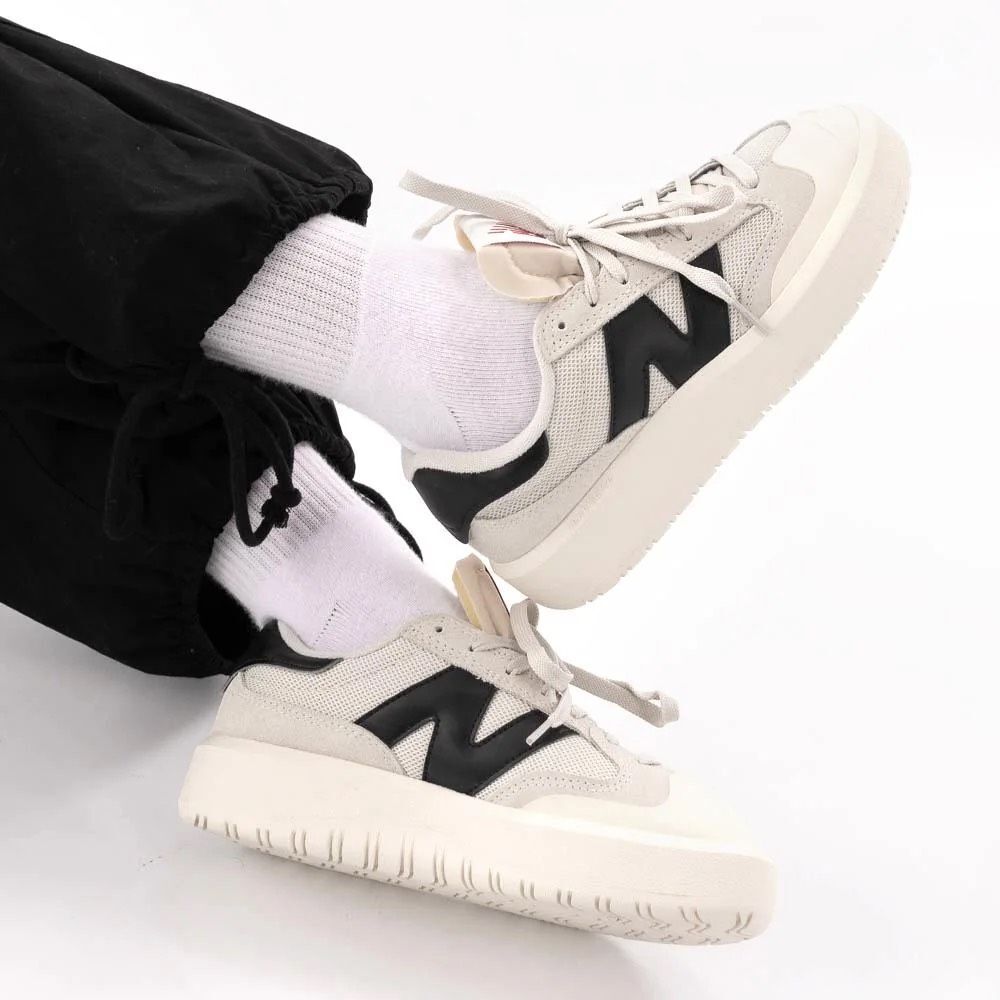 NWT New Balance CT302 sneaker women’s shoe size 7.5